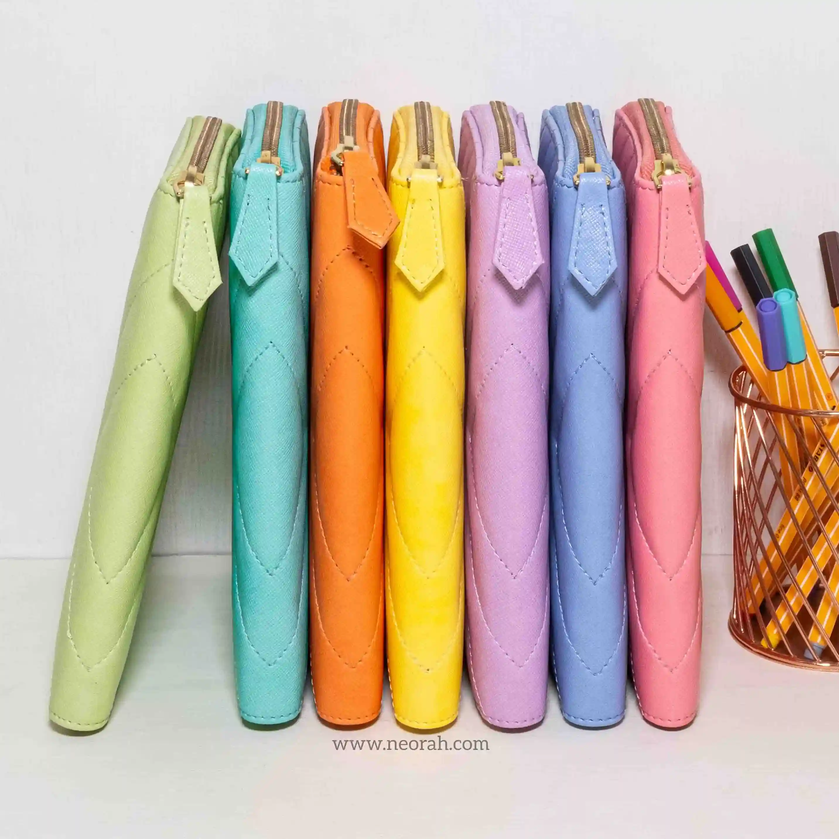 A5 - REFILLABLE QUILTED ORGANISER SLEEVE - ZIP - Image 117