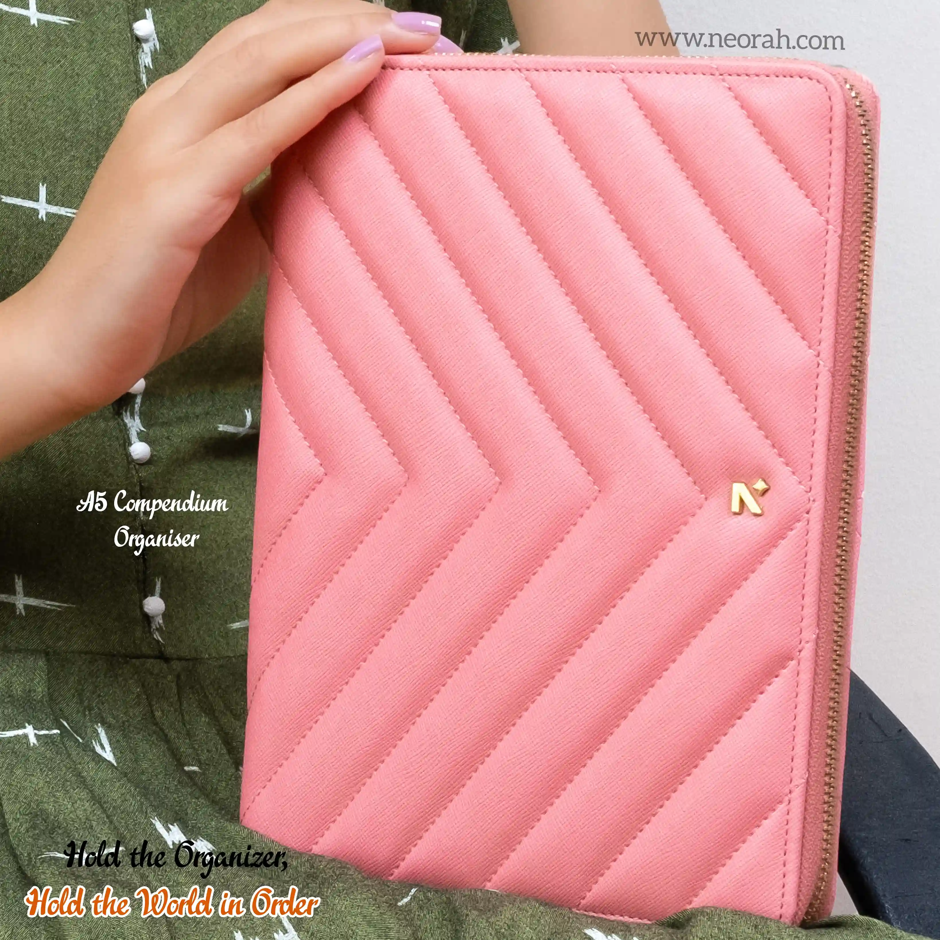A5 - REFILLABLE QUILTED ORGANISER SLEEVE - ZIP - Image 170