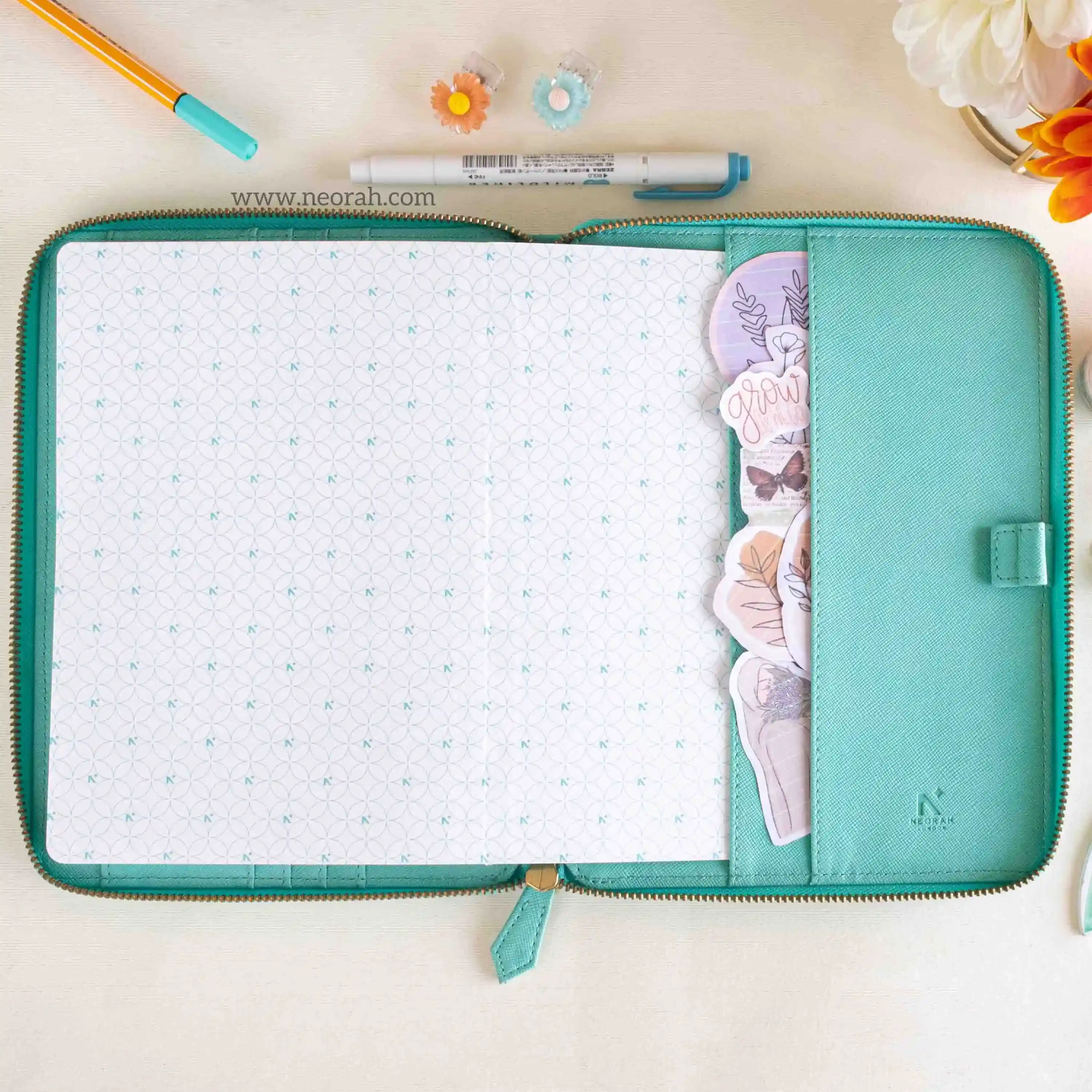 A5 - REFILLABLE QUILTED ORGANISER SLEEVE - ZIP - Image 195