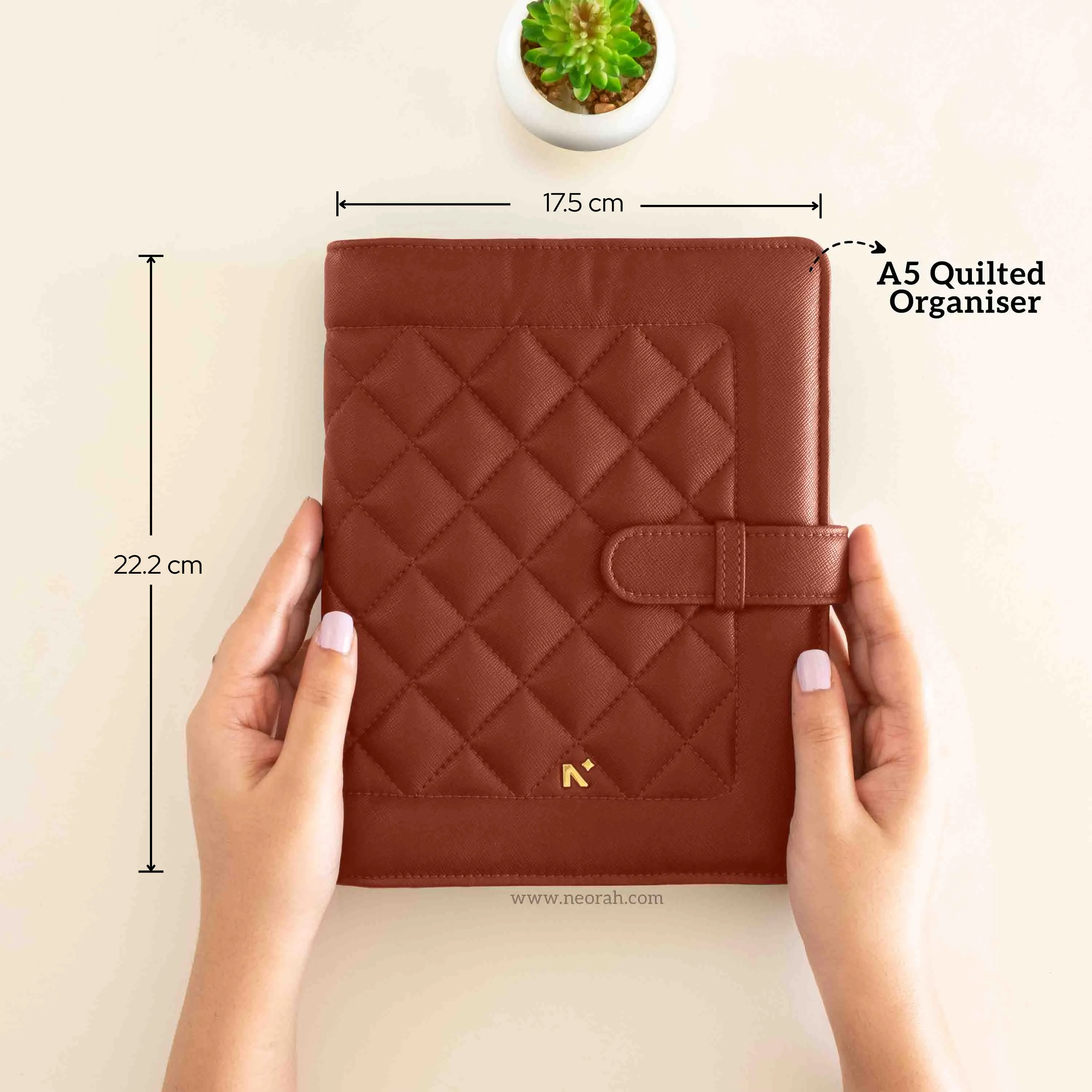 A5 - REFILLABLE QUILTED ORGANISER SLEEVE WITH LOOP - Image 74