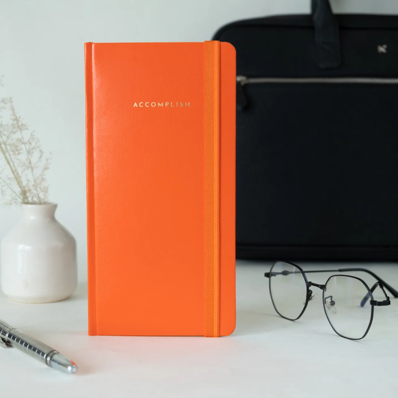 PETITE - UNDATED - WEEKLY PLANNER - HARD COVER - Image 104
