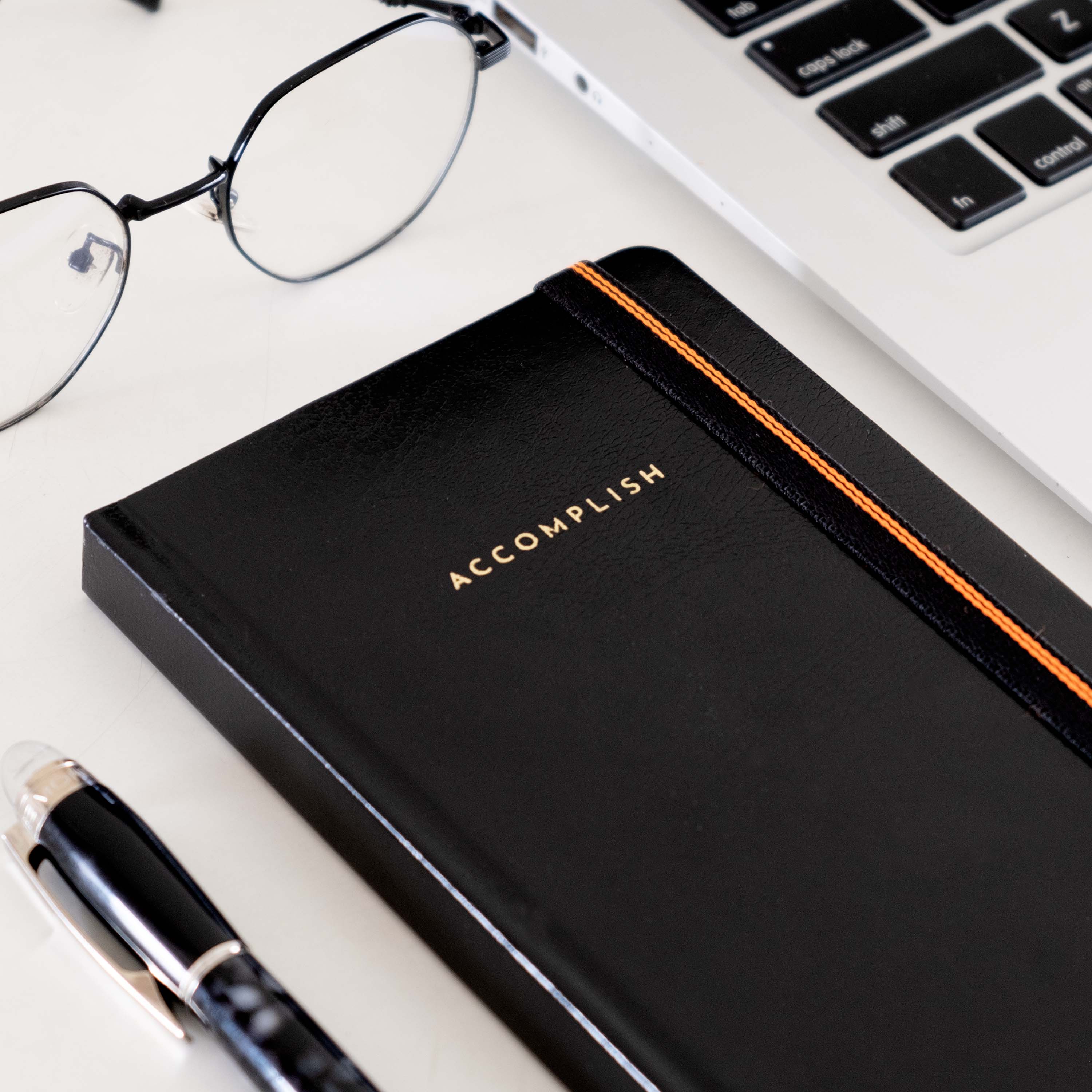 PETITE - UNDATED - WEEKLY PLANNER - HARD COVER - Image 49