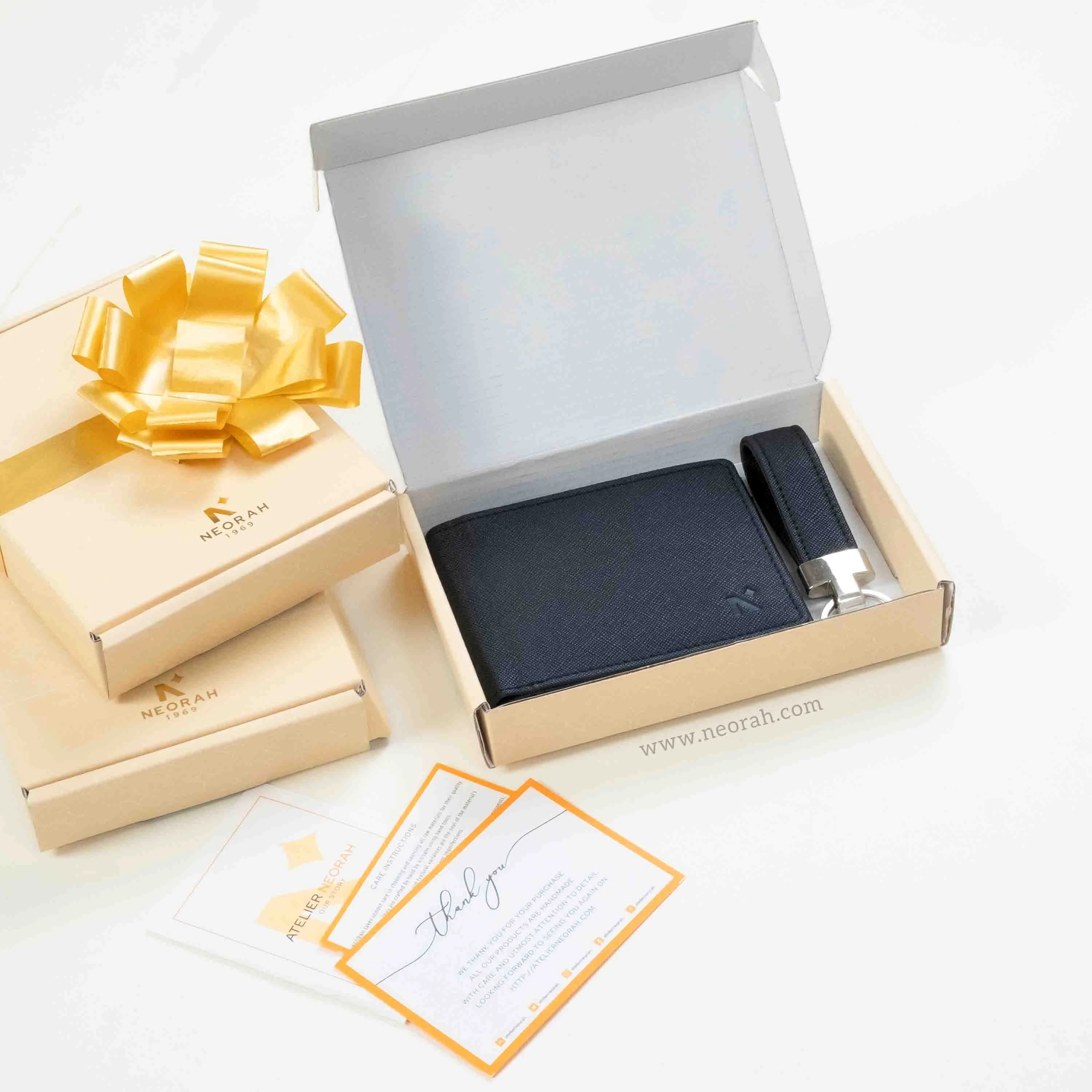 BIFOLD WALLET FOR MEN + KEYCHAIN - Image 9