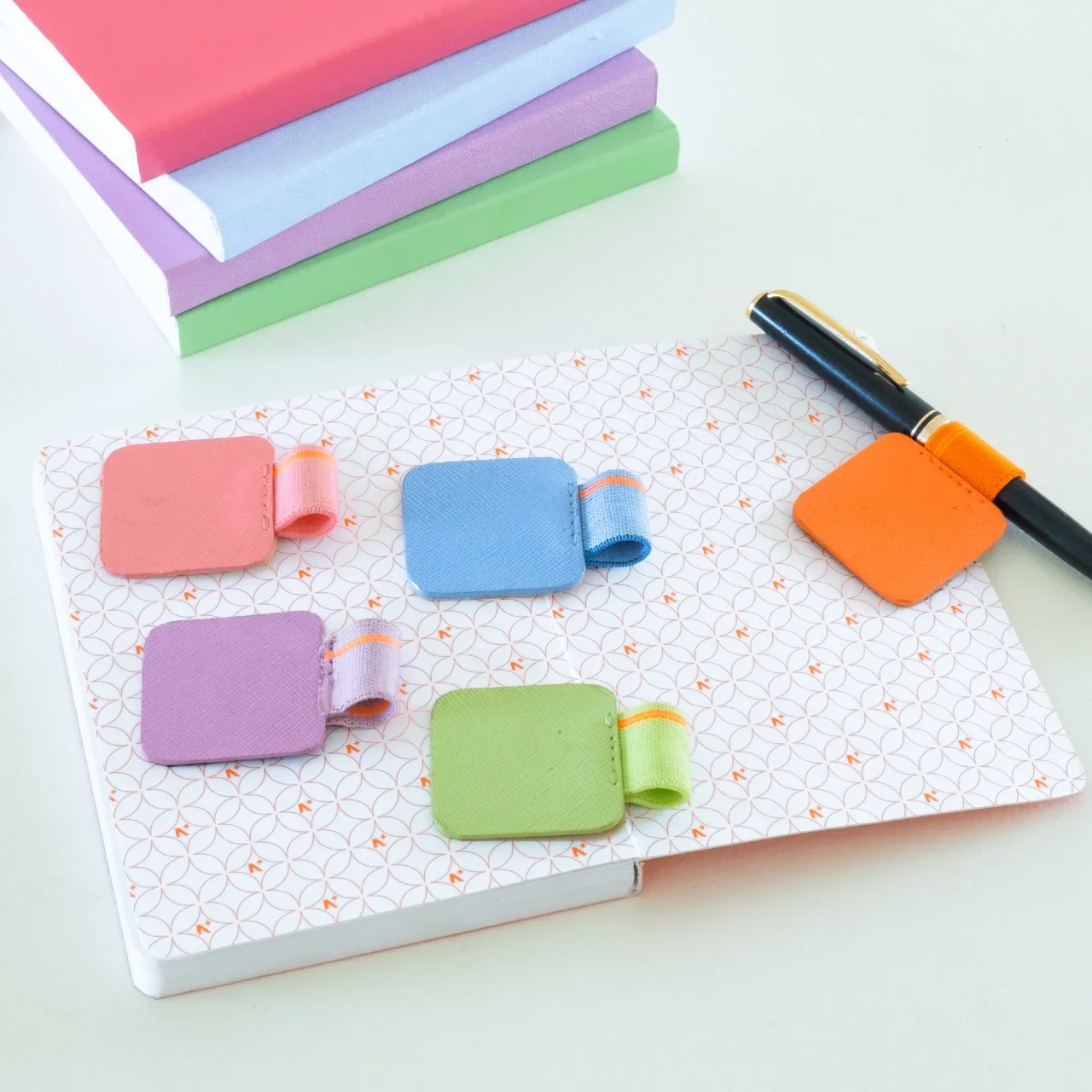 PEN LOOP - SAFFIANO CROSS HATCH - Image 24