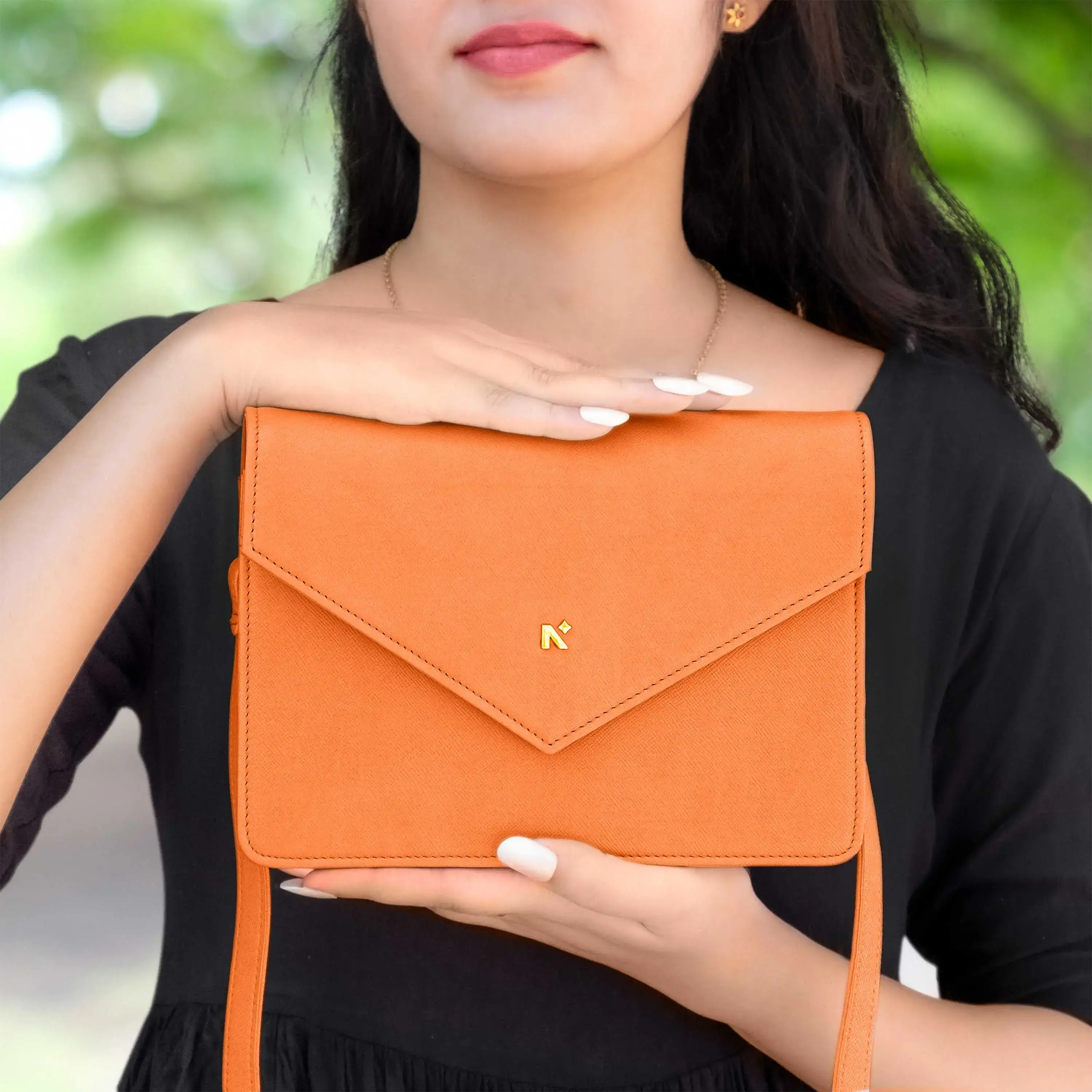 EMMA | CROSSBODY SLING BAG | ENVELOPE - Image 10