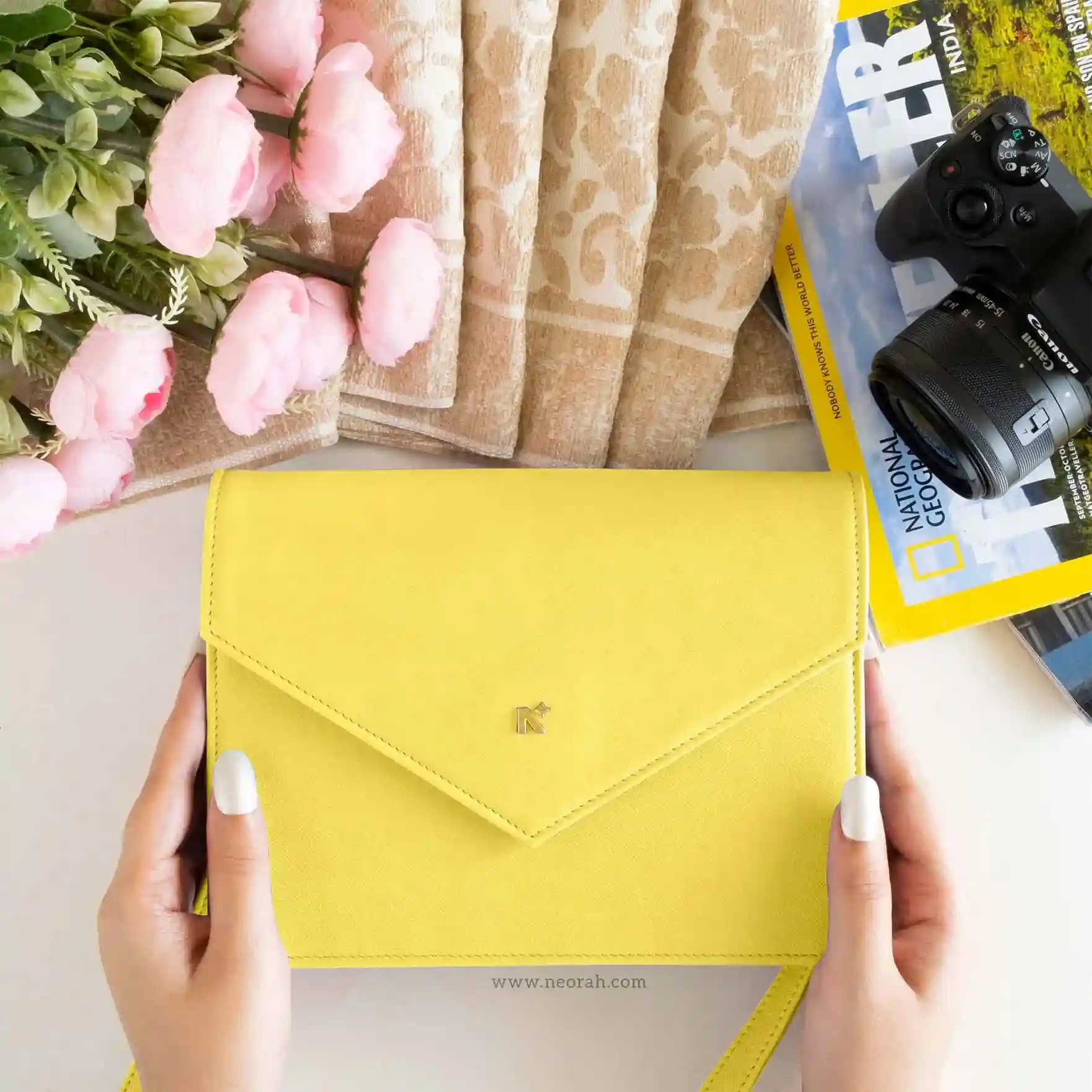 EMMA | CROSSBODY SLING BAG | ENVELOPE - Image 12