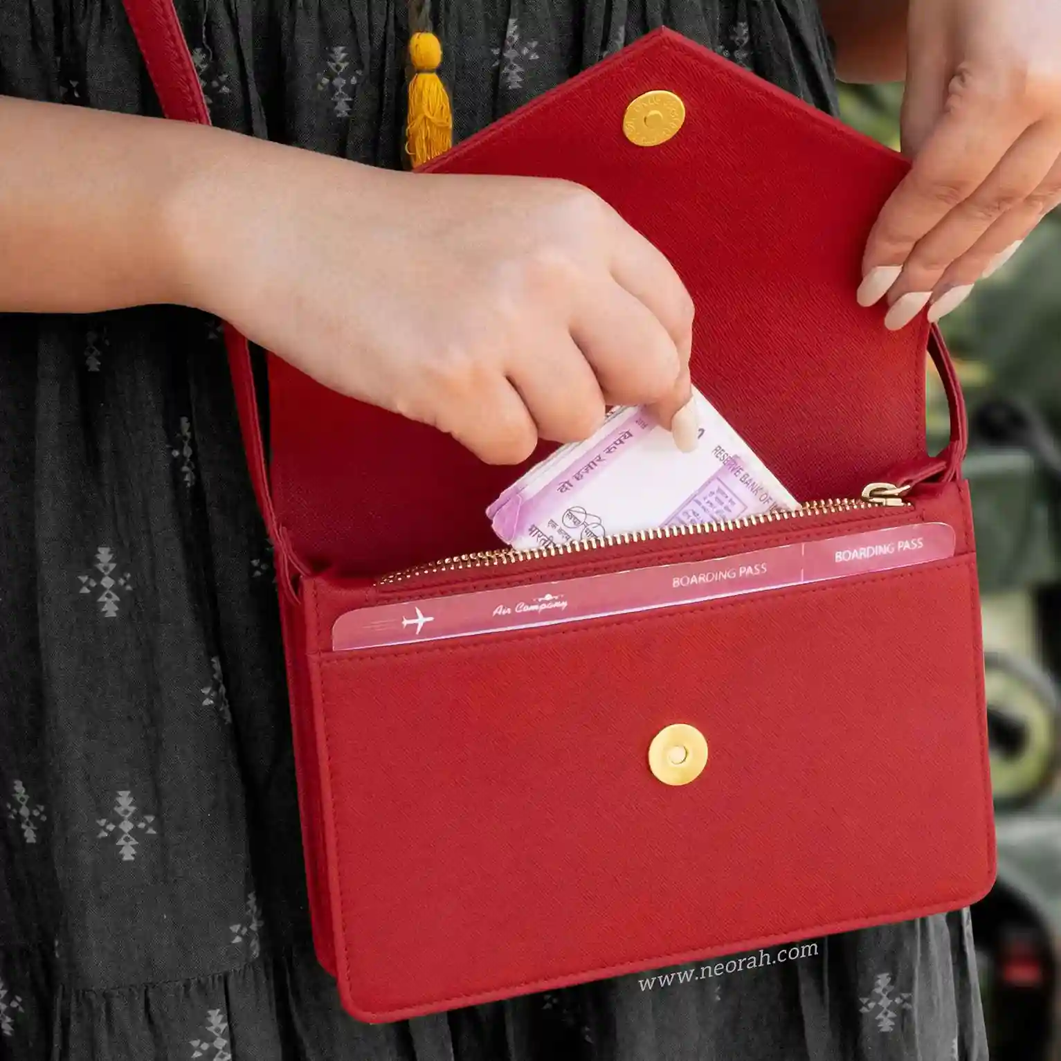 EMMA | CROSSBODY SLING BAG | ENVELOPE - Image 95