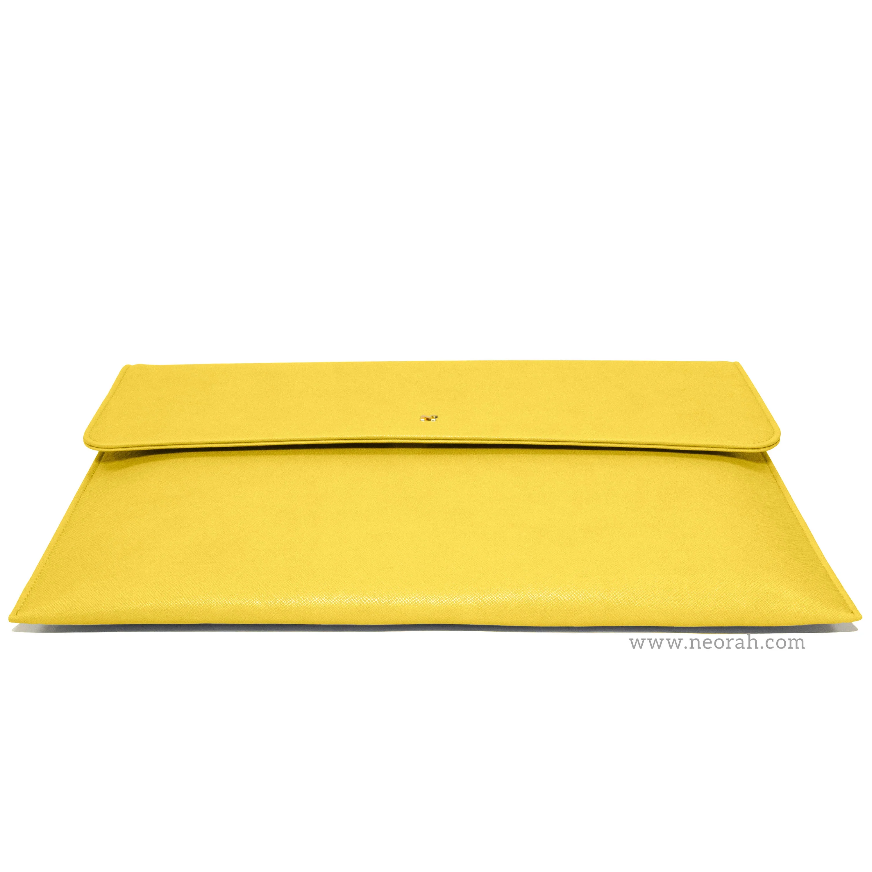 LAPTOP SLEEVE WITH FLAP + MAGNETIC CLOSURE - Image 104