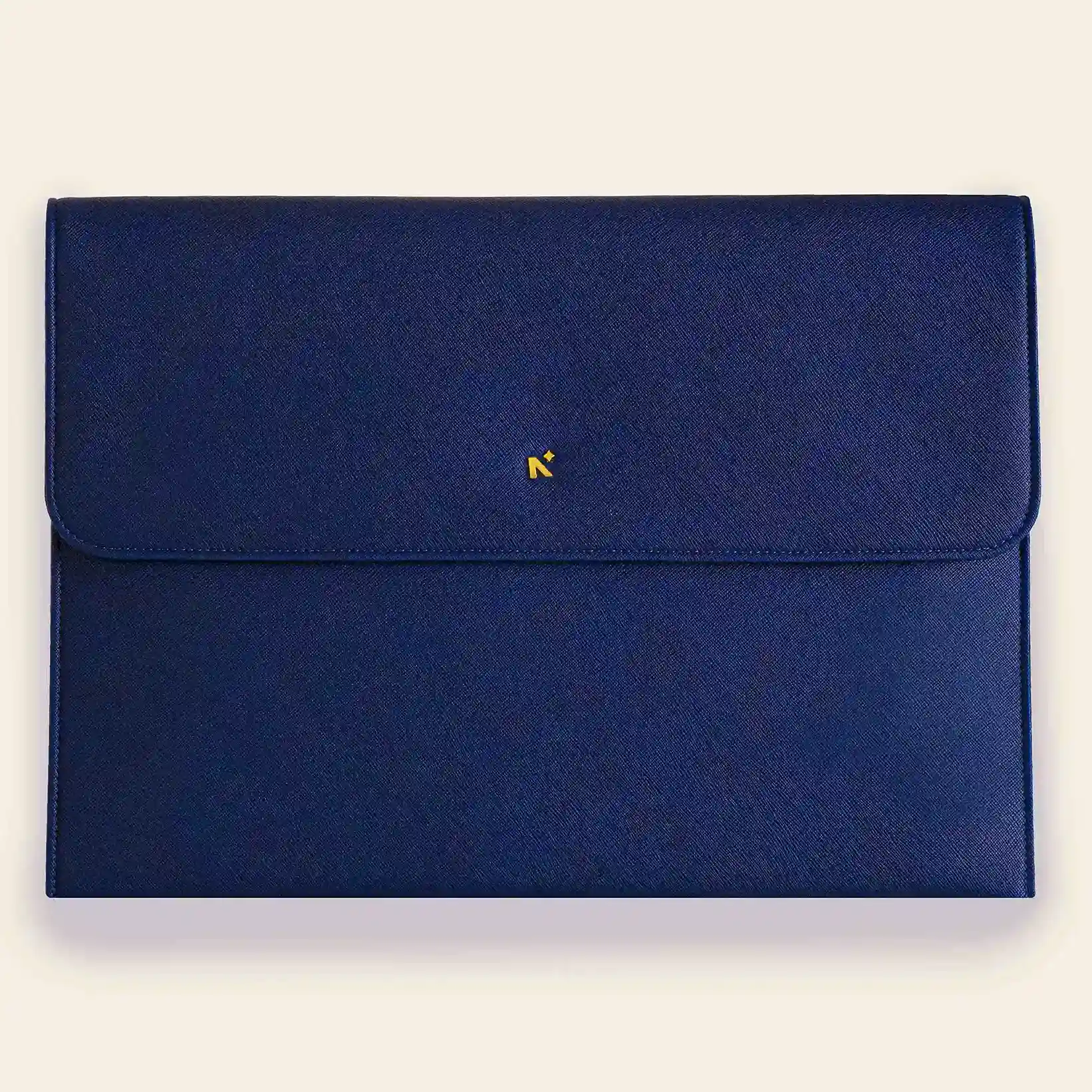 LAPTOP SLEEVE WITH FLAP + MAGNETIC CLOSURE - Image 25