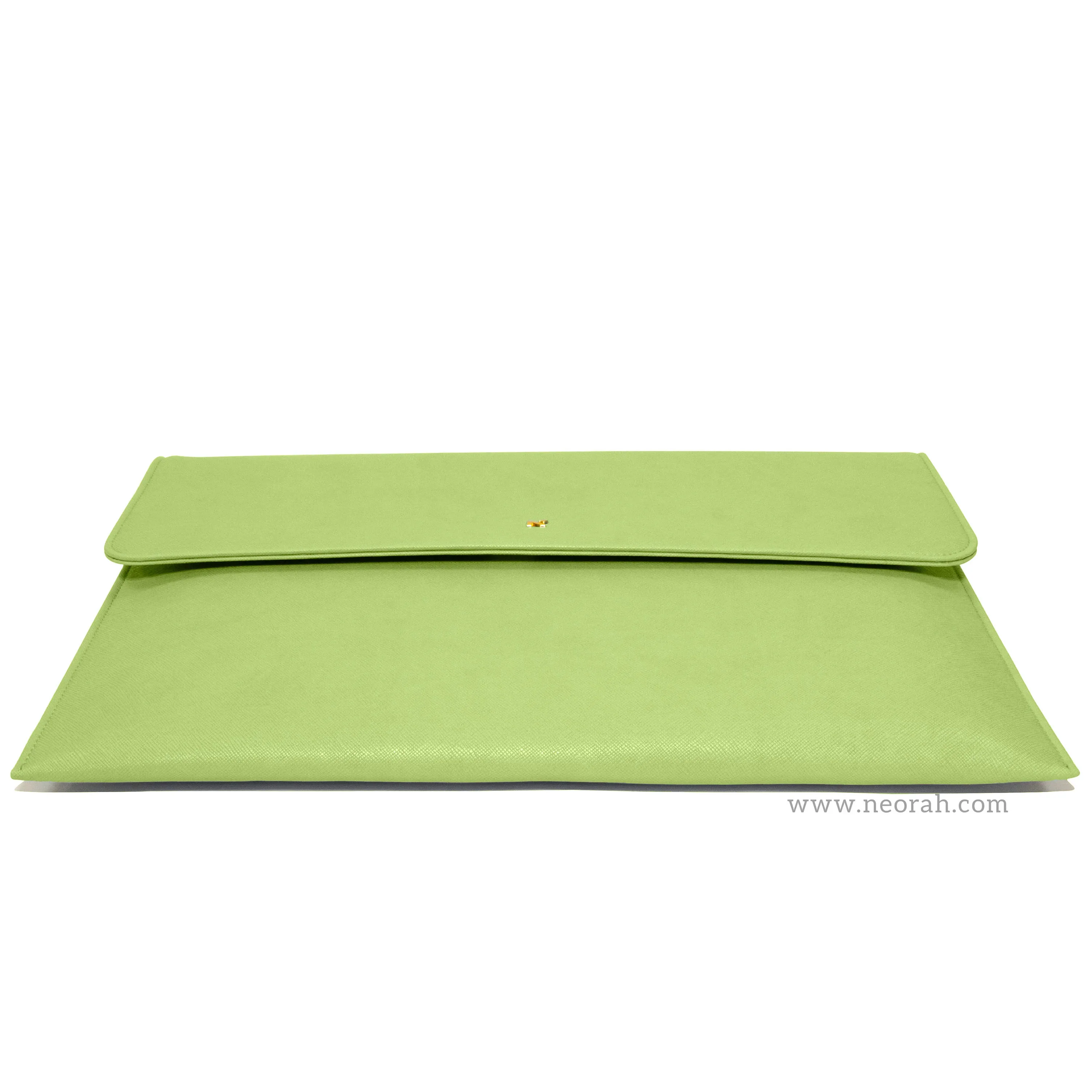 LAPTOP SLEEVE WITH FLAP + MAGNETIC CLOSURE - Image 57