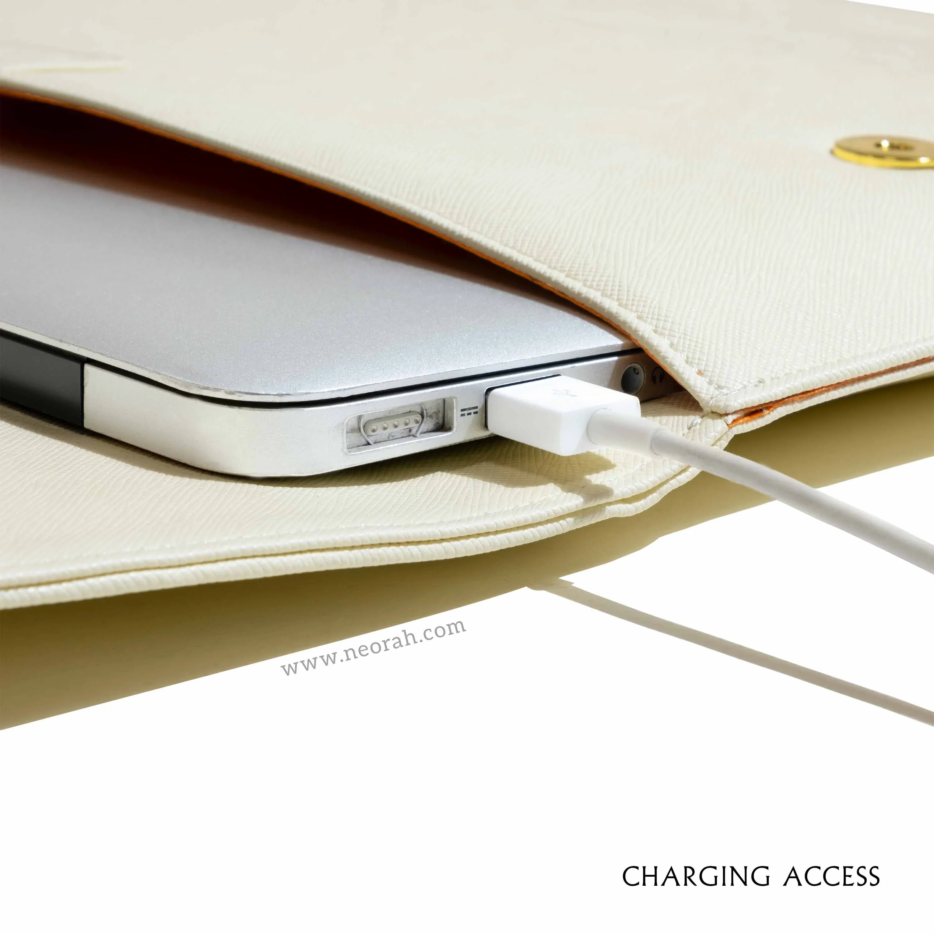 LAPTOP SLEEVE WITH FLAP + MAGNETIC CLOSURE - Image 7