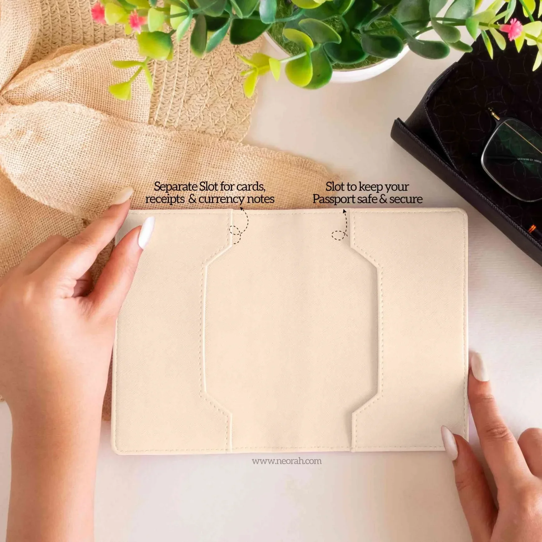B7 - ORGANISER / PASSPORT COVER - Image 13