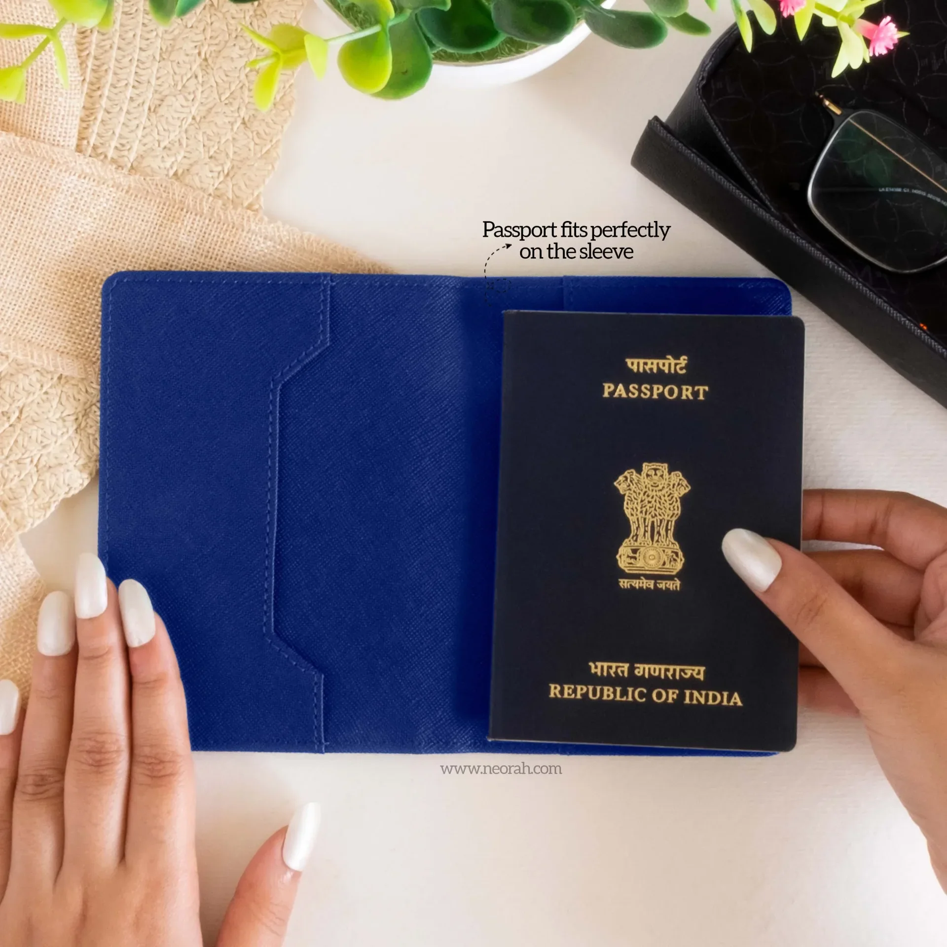 B7 - ORGANISER / PASSPORT COVER - Image 20