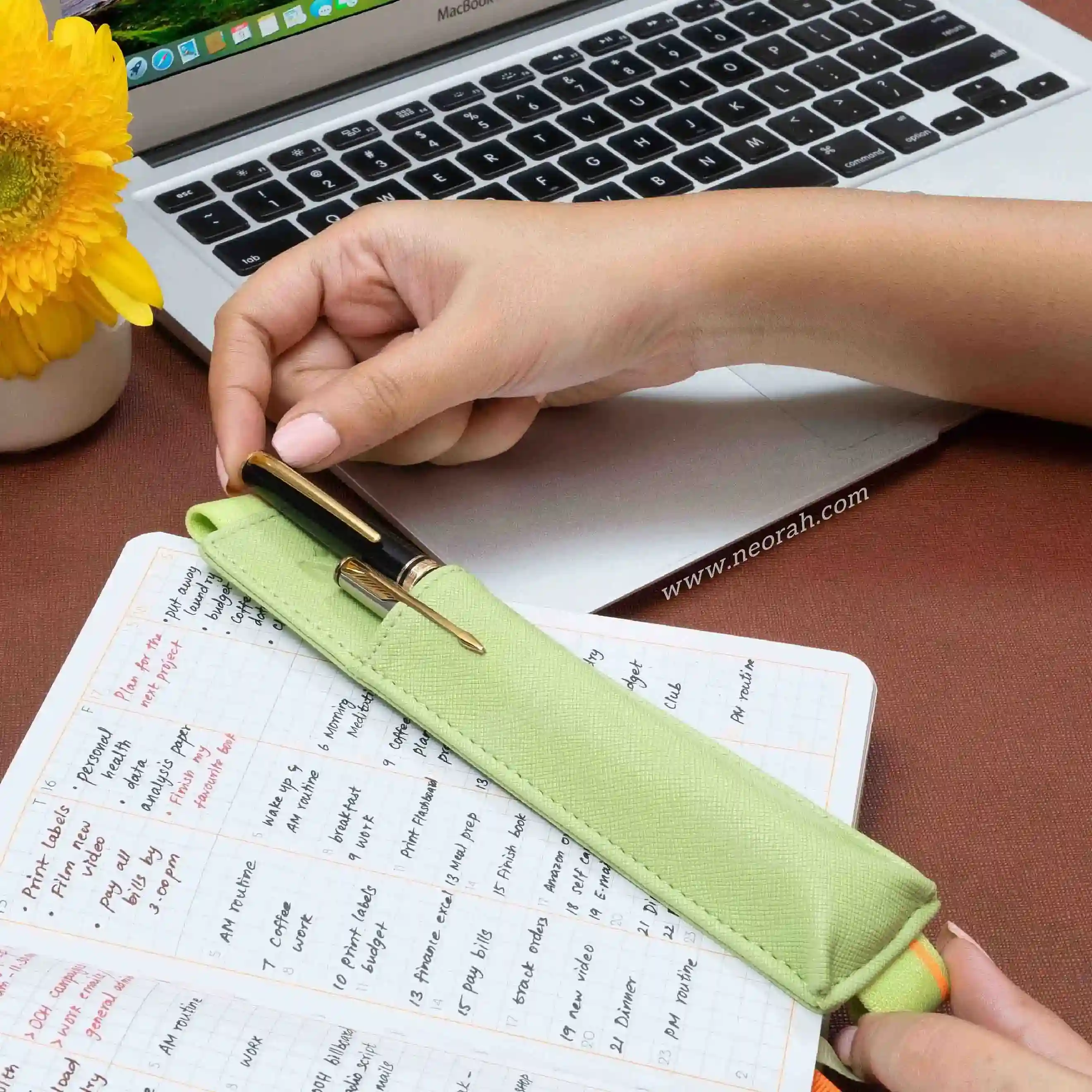 PEN HOLDER - Image 113