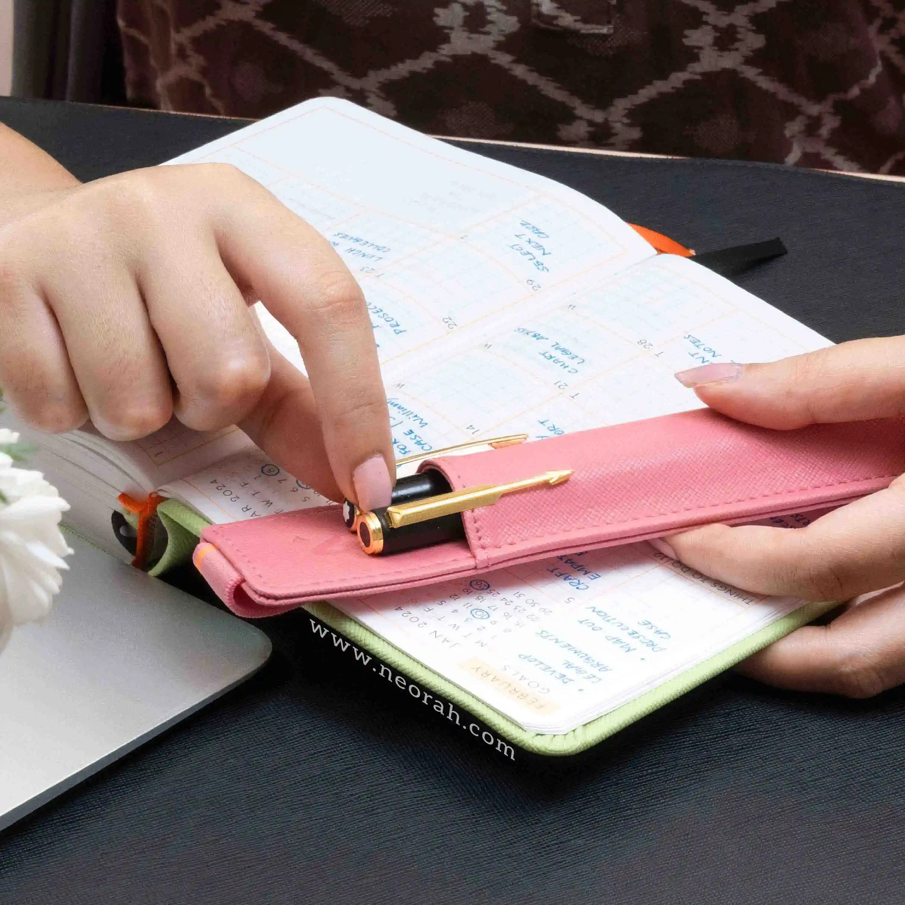 PEN HOLDER - Image 13