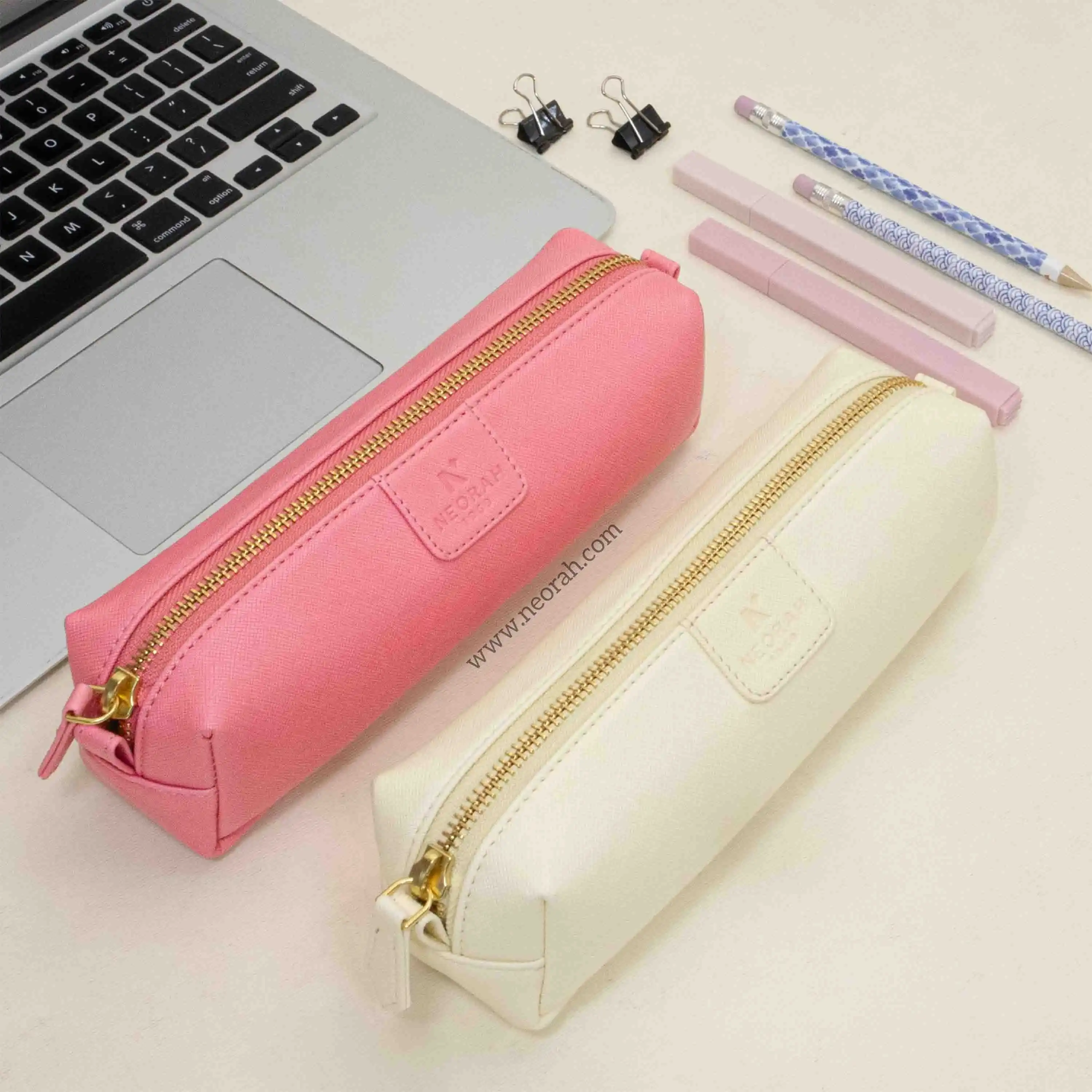 PEN POUCH - SQUARE - Image 10
