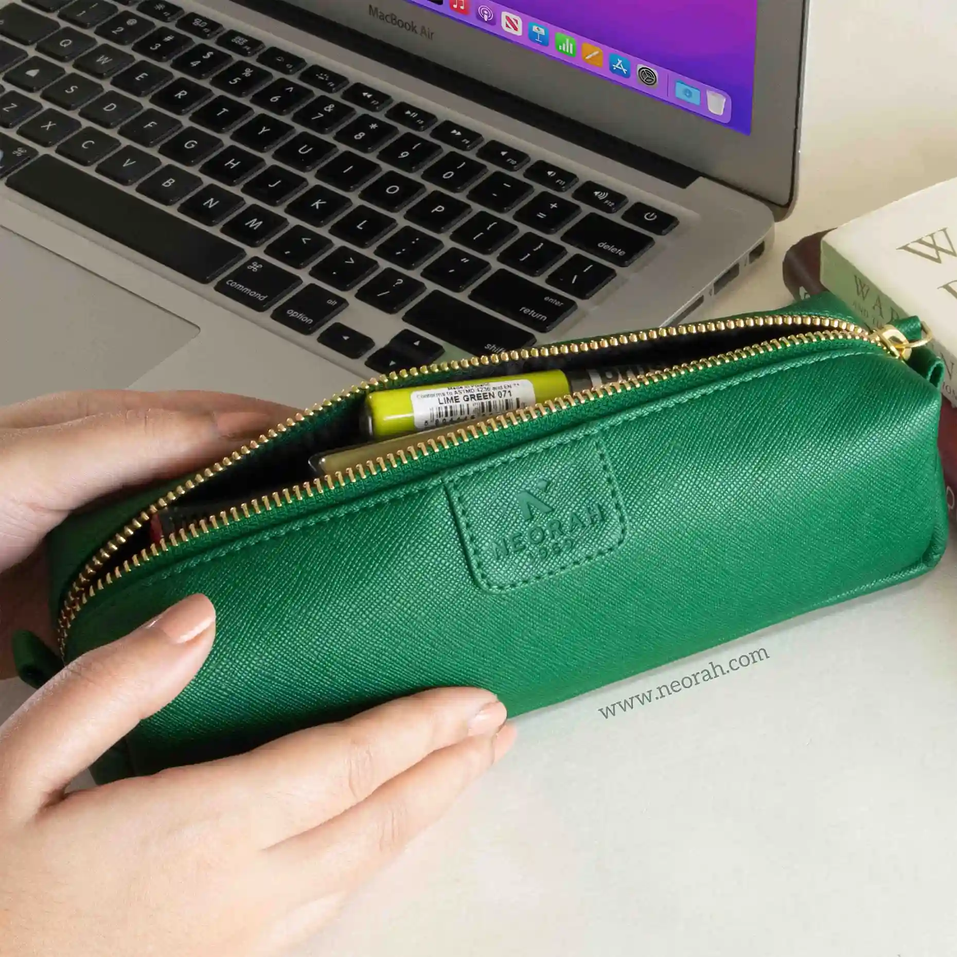 PEN POUCH - SQUARE - Image 119