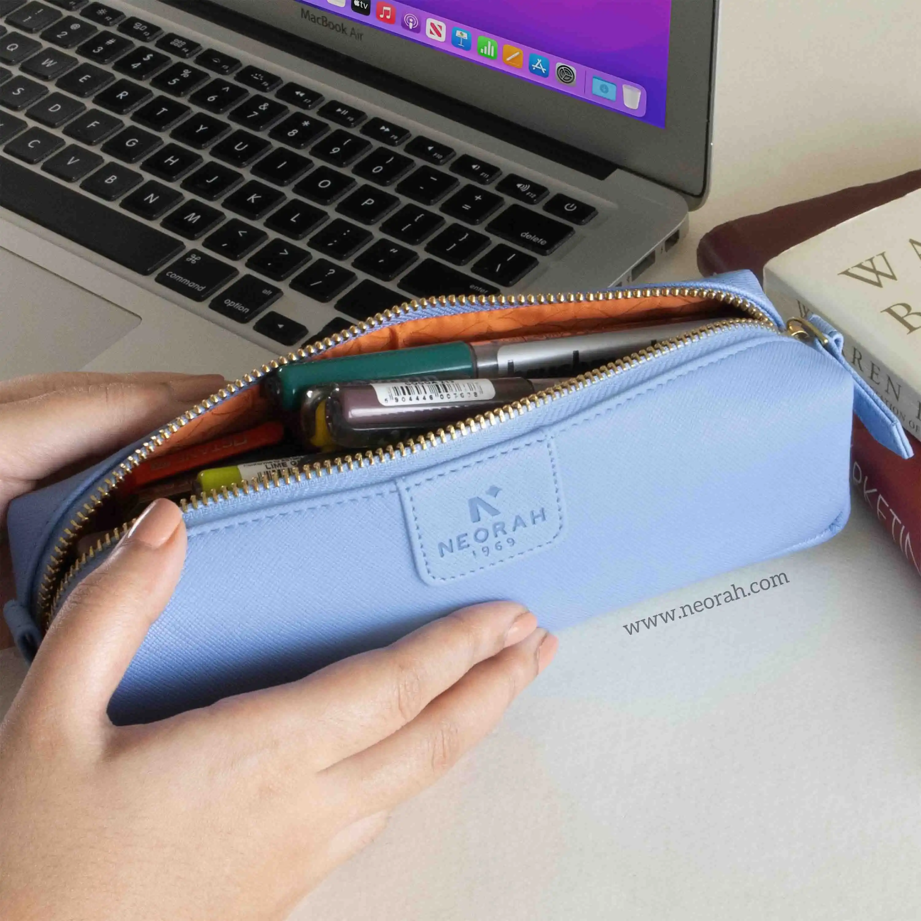PEN POUCH - SQUARE - Image 58