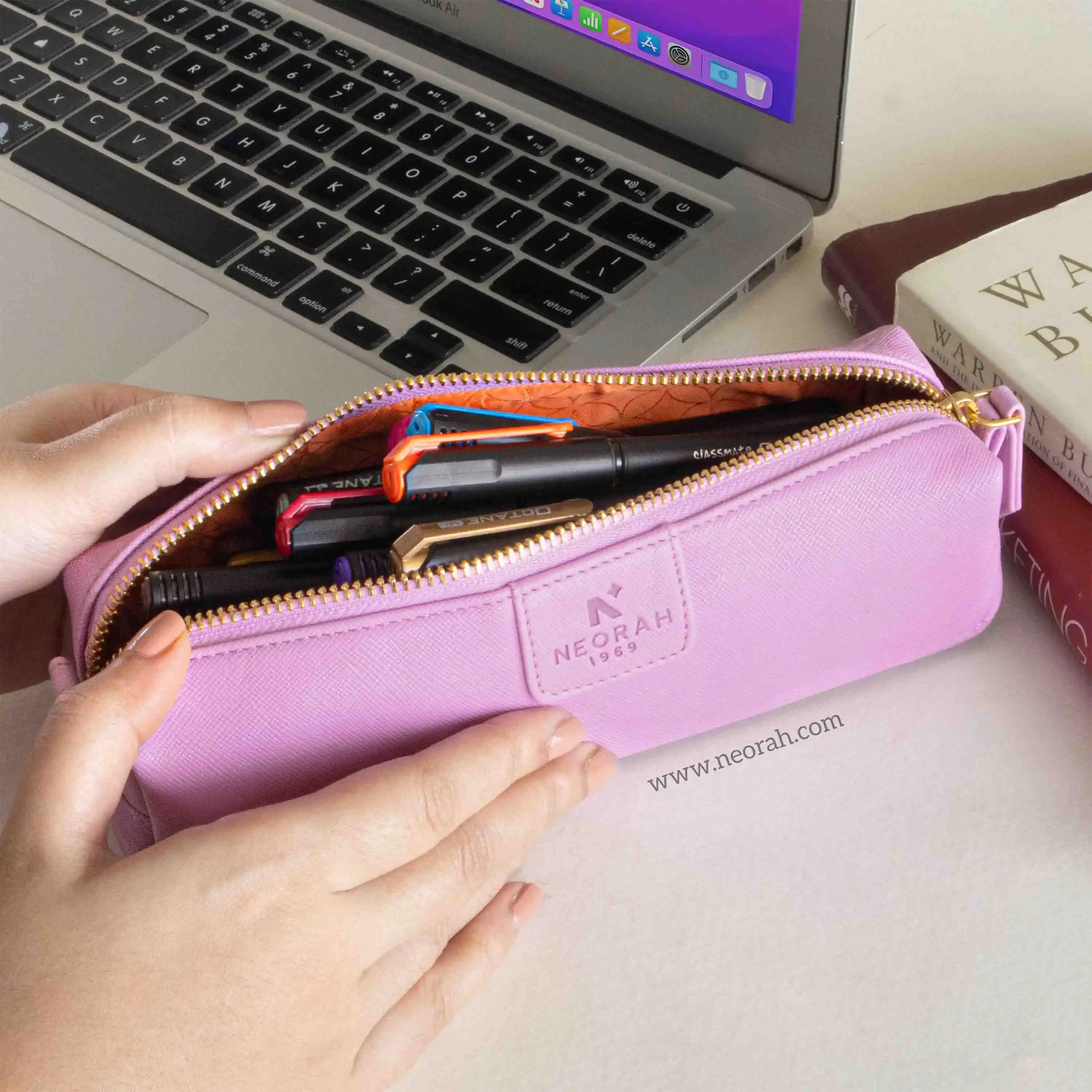 PEN POUCH - SQUARE - Image 73