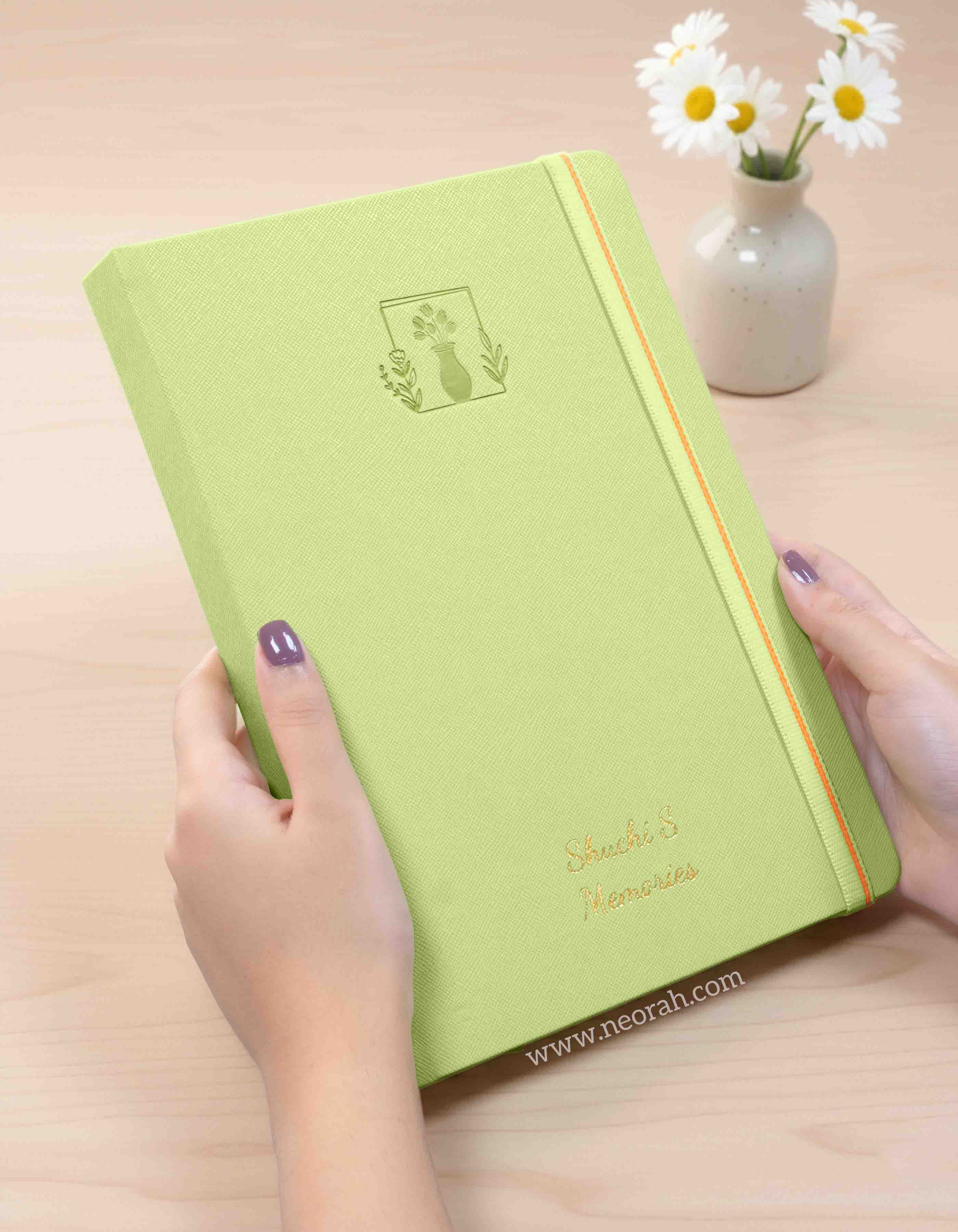 PERSONALISE YOUR PRODUCT - GOLD - Image 122