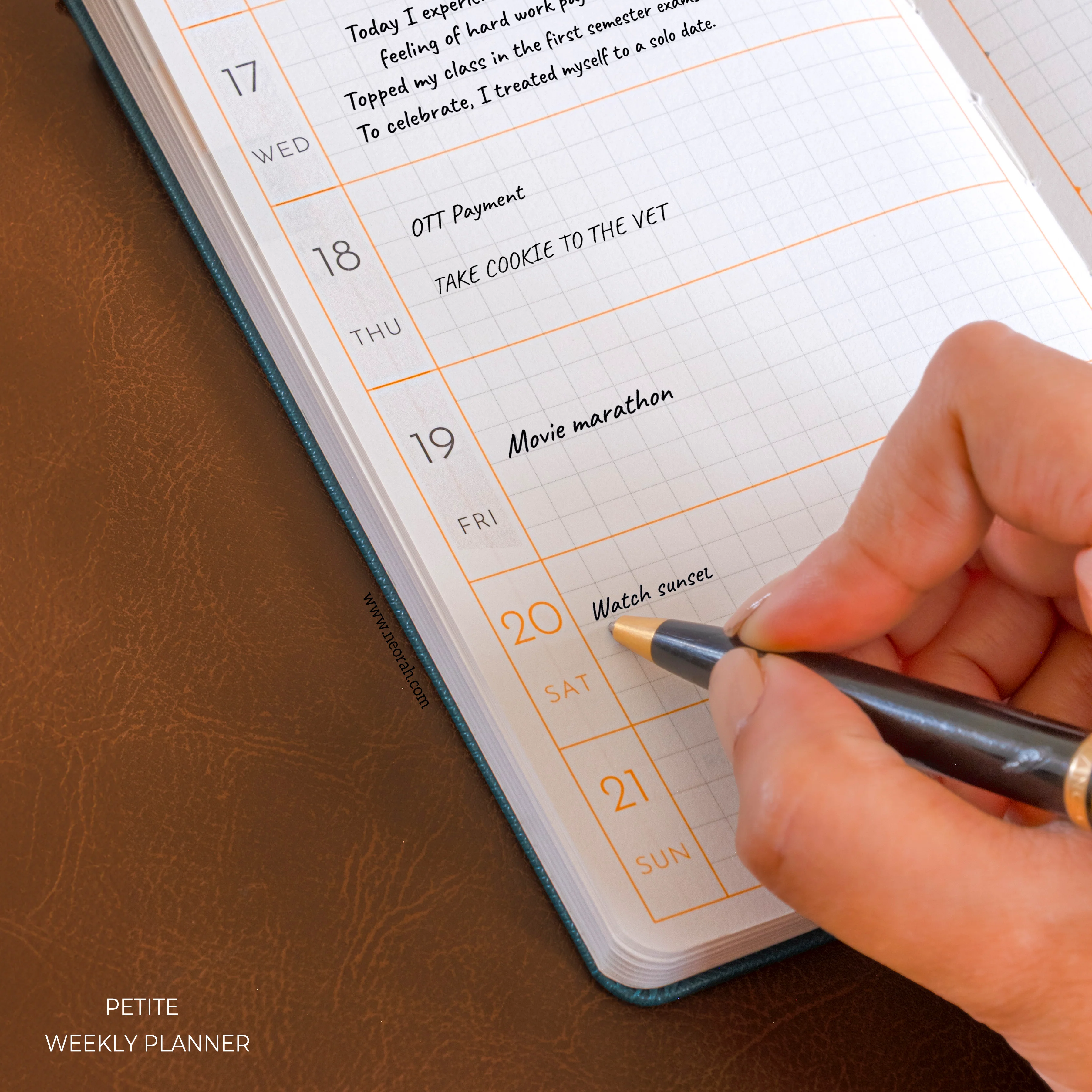PETITE - 2026 - WEEKLY PLANNER - HARD COVER - Image 13