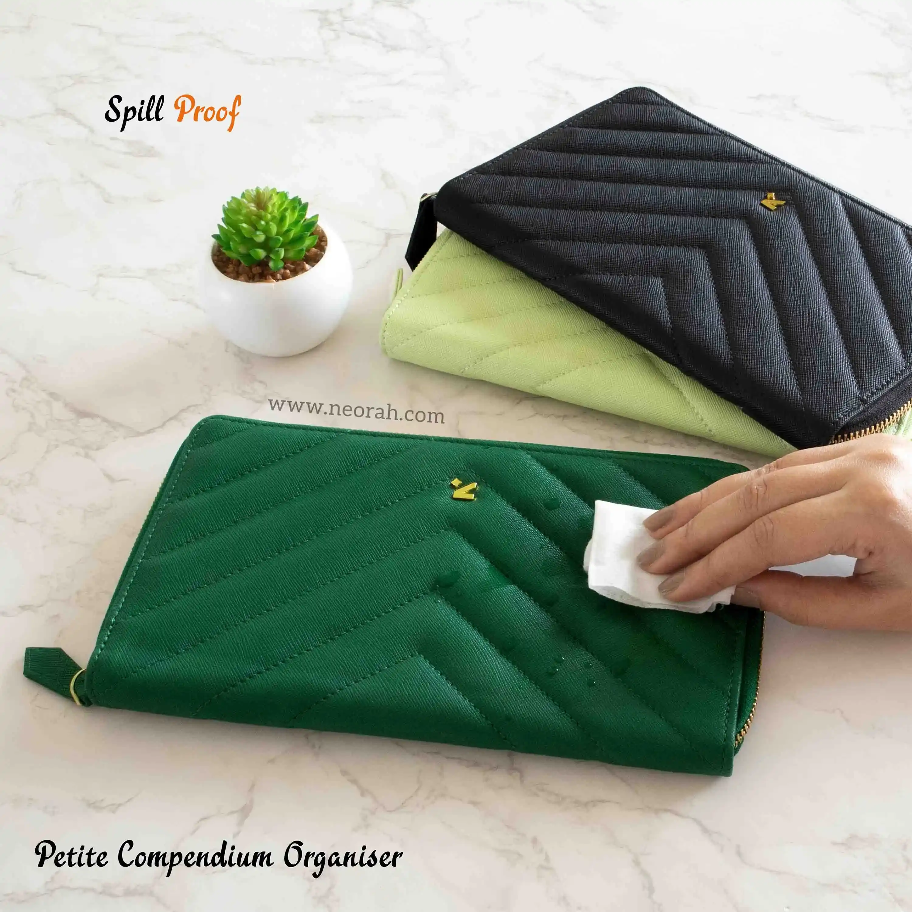 PETITE - REFILLABLE QUILTED ORGANISER SLEEVE - ZIP - Image 10