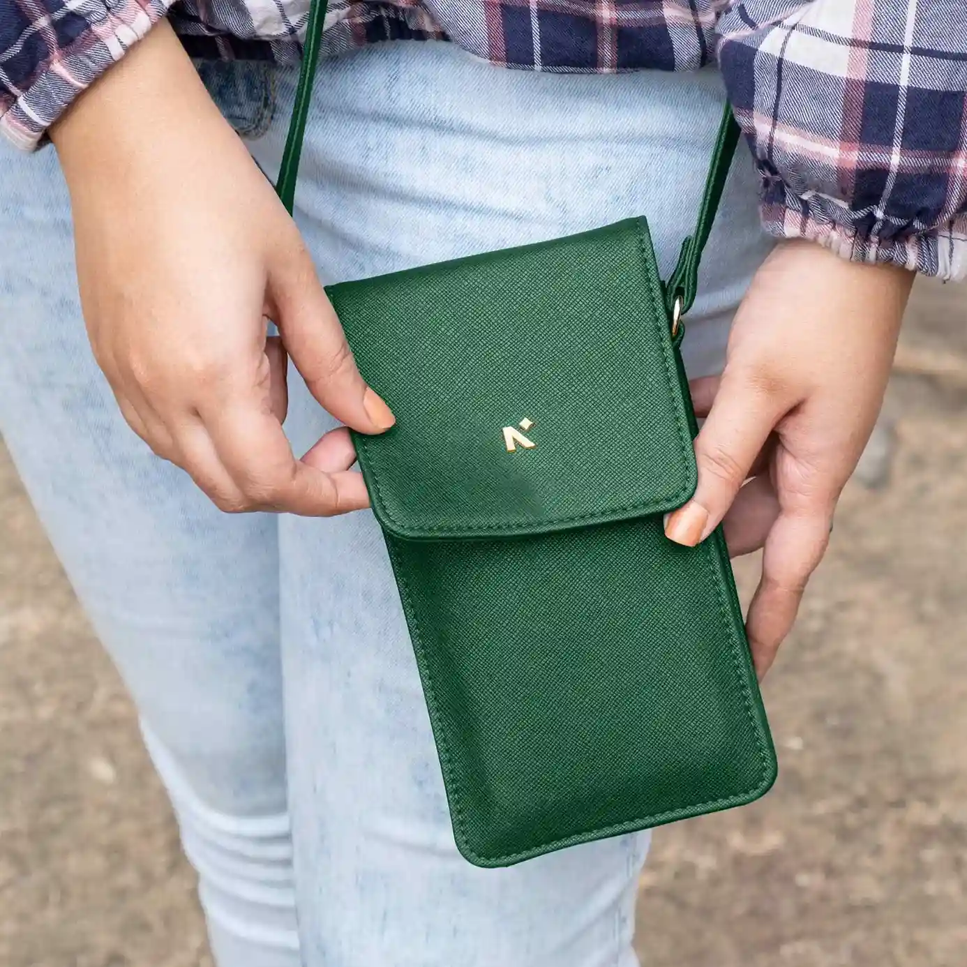 ELLA | SLING BAG - Image 18