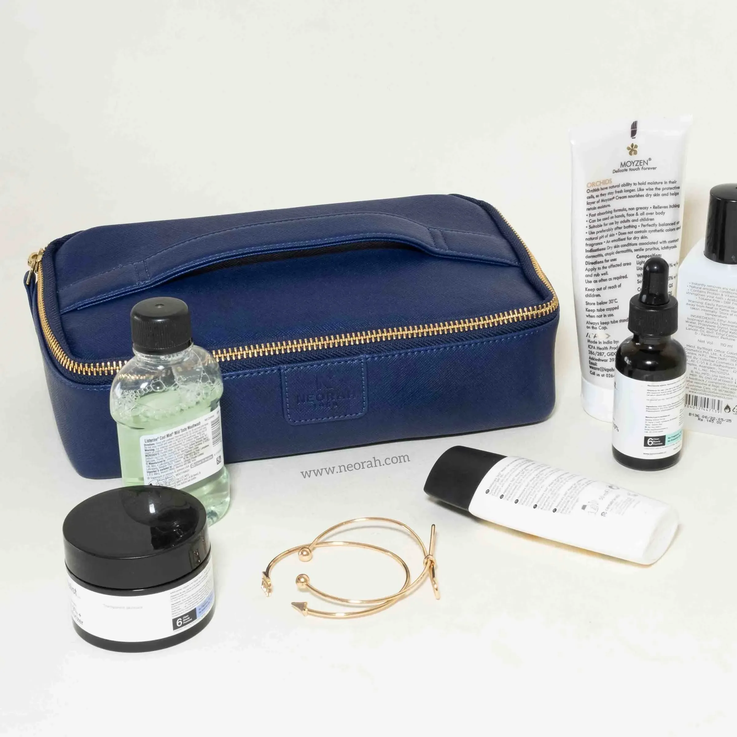 TRAVEL ORGANISER POUCH - Image 3