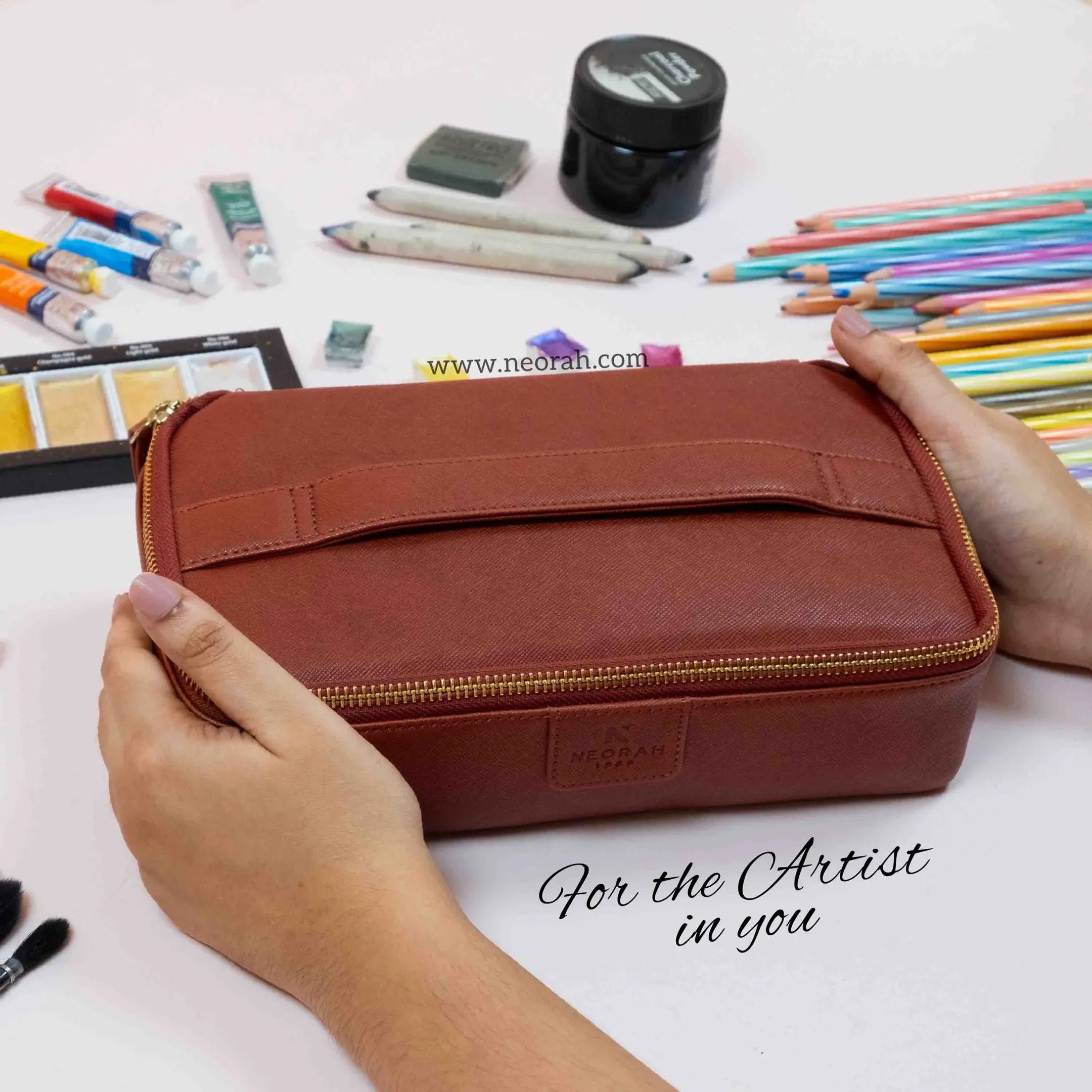 TRAVEL ORGANISER POUCH - Image 35